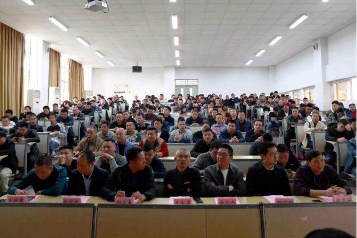 2019届高职扩招(退役军人)新生开学典礼112.png